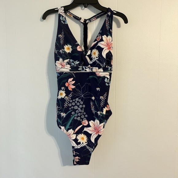 Cupshe Other - Women's Floral One-Piece Large Cupshe Bathing‎ Suit. Vacation Beach Summer.